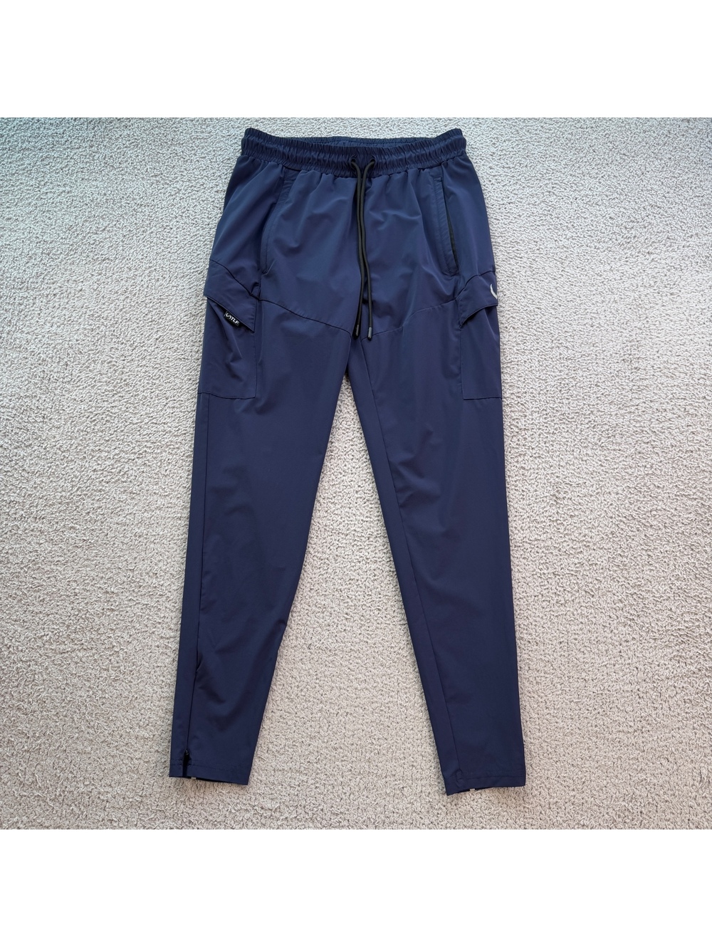 TLF Take Life Further Navy Cargo Performance Jogger Pants Mens Small Zip Ankle